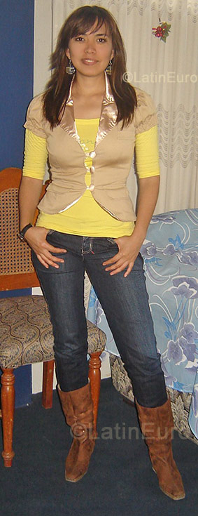 Date this fun Peru girl Ela from Chimbote N-1438