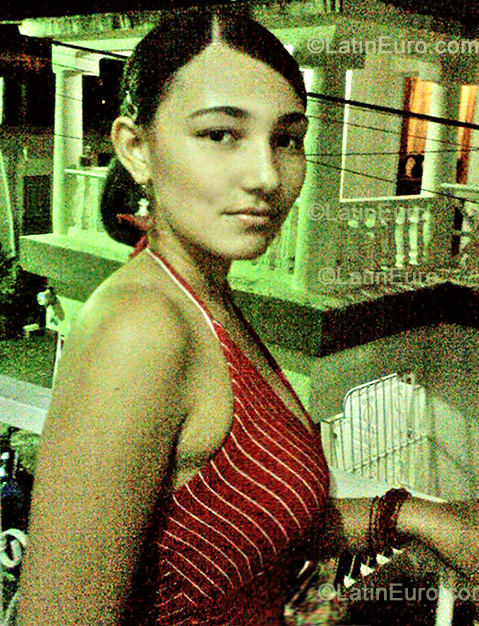 Date this hard body Dominican Republic girl Luisana from Bani N-1557