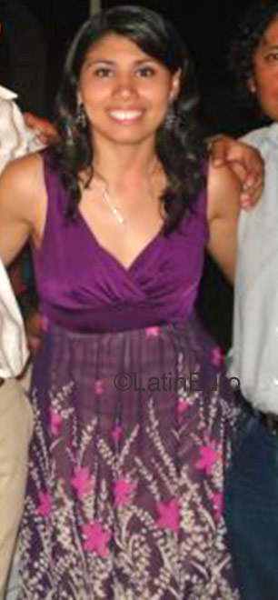 Date this nice looking Mexico girl Emma from Merida N-244