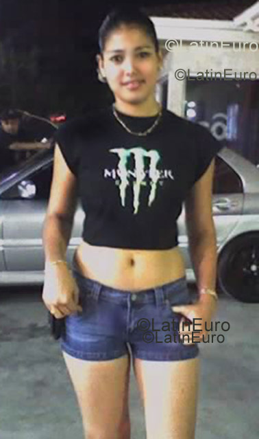 Date this passionate Honduras girl Kimberly from San Pedro Sula N-288
