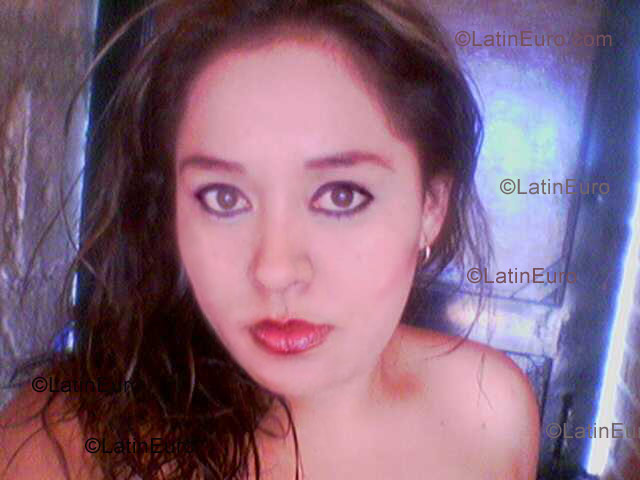 Date this sensual Mexico girl Sandra from  N-310