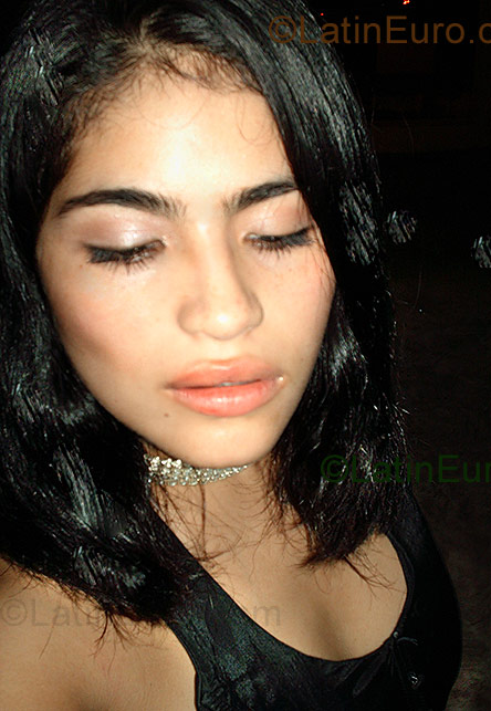 Date this nice looking Mexico girl Elena from  N-345