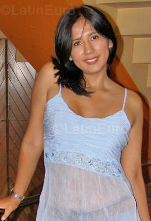 Date this georgeous Peru girl Patricia from Ayacucho N-384