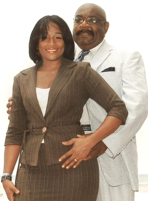 Date this nice looking Any Country girl Paul from  N-43