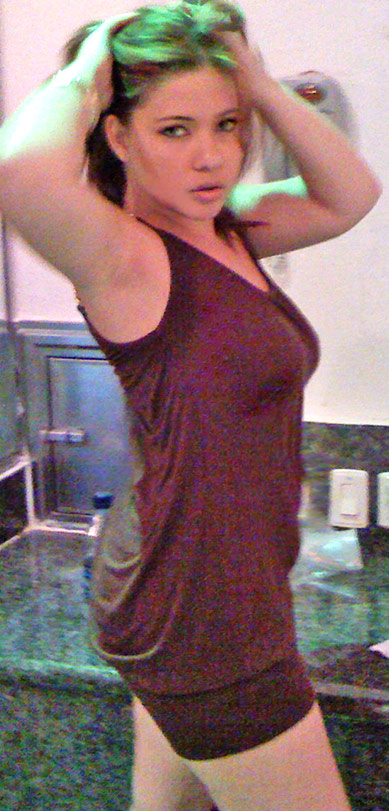 Date this nice looking Dominican Republic girl Anis from Santiago N-529