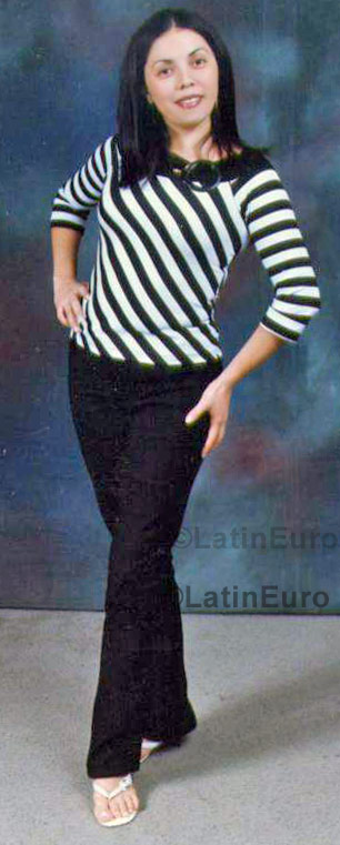 Date this hard body Honduras girl Nora from  N-567