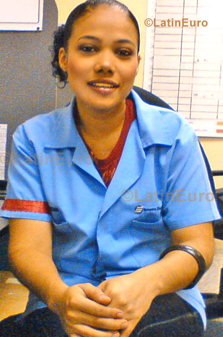 Date this pretty Honduras girl Floria from San Pedro Sula N-652