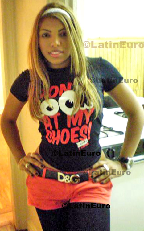 Date this hard body Dominican Republic girl Yahaira from Santiago N-659