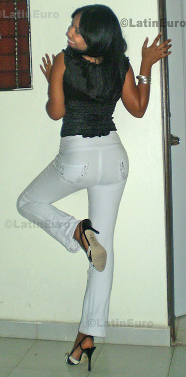 Date this delightful Dominican Republic girl Fanny from Santiago N-718