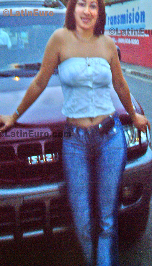 Date this hot Dominican Republic girl Marymar from Santo Domingo N-789