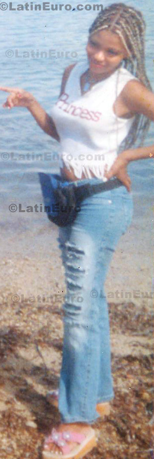 Date this exotic Dominican Republic girl Belkis from Villa Vasquez N-833