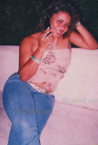 Date this lovely Colombia girl Casilda from Maria Trinidad Sanchez N1026