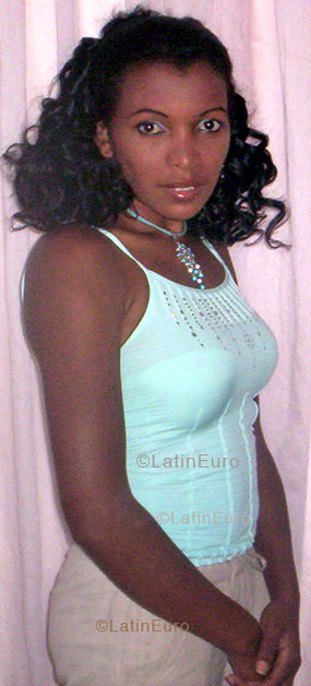 Date this happy Dominican Republic girl Francia from Santo Domingo N1131