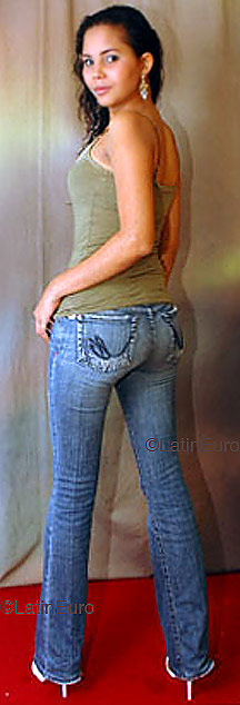 Date this gorgeous Dominican Republic girl Cecilia from La Vega N1250