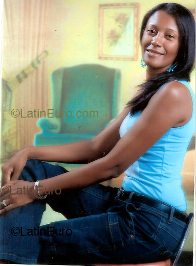 Date this passionate Dominican Republic girl Maria from Santo Domingo N135