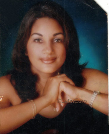 Date this beautiful Dominican Republic girl Maria from Santo Domingo N1356