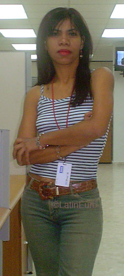 Date this stunning Dominican Republic girl Rody from Santo Domingo N1381