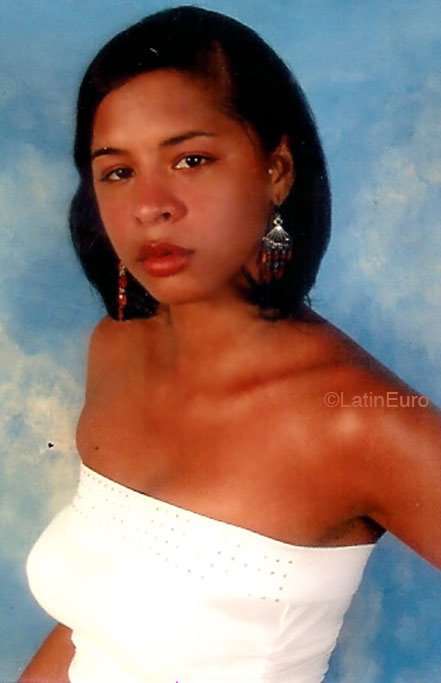 Date this good-looking Dominican Republic girl Fiordaliza from  N1505