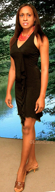 Date this sensual Dominican Republic girl Ana from Cotui N1564