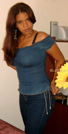 Date this nice looking Dominican Republic girl Jennifer from  N1605