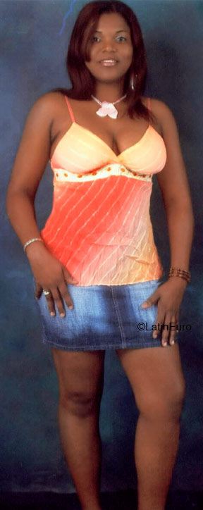 Date this delightful Dominican Republic girl Mirian from  N1620