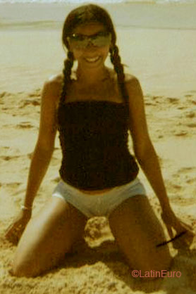 Date this young Dominican Republic girl Yuleny from  N1665