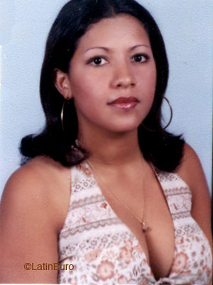Date this georgeous Honduras girl Ana from Choloma N1684