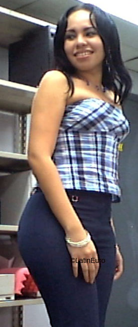 Date this good-looking Honduras girl Jennina from San Pedro Sula N1702