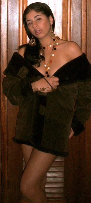 Date this hard body Dominican Republic girl Inrid from  N1744