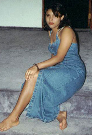 Date this athletic Dominican Republic girl Yesenia from Santiago N1984
