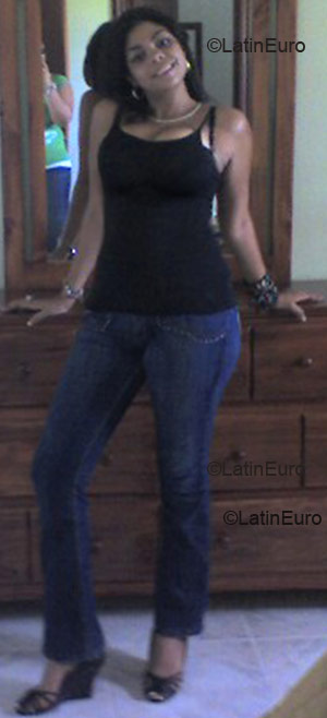 Date this voluptuous Any Country girl Pamela from Santo Domingo N19