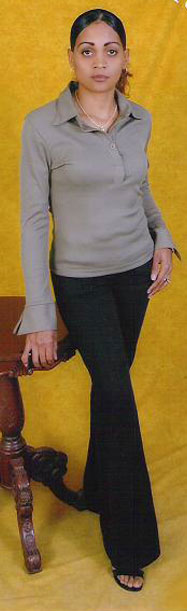 Date this nice looking Dominican Republic girl Yohanna from Bonao N2009