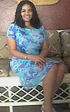 Date this sensual Dominican Republic girl Ingrid> from Santiago N2028