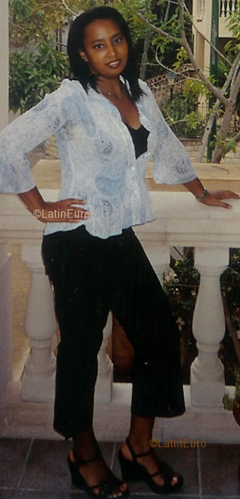 Date this pretty Spain girl Berenice from  N2041