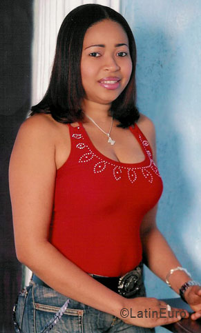 Date this passionate Dominican Republic girl Marcia from Santo Domingo N2049