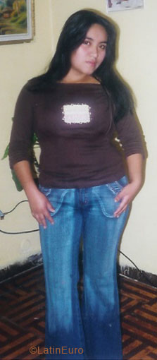 Date this tall Peru girl Ingrith from Callao N2253