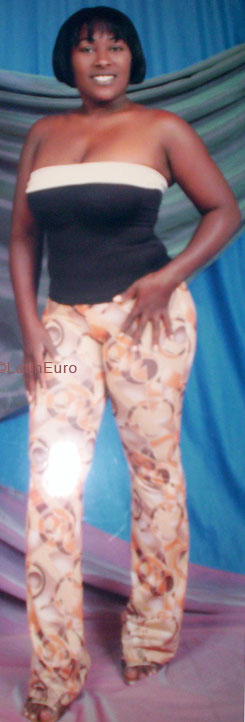 Date this sensual Dominican Republic girl Carolina from San Cristobal N2300