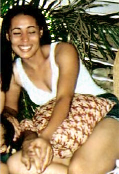 Date this georgeous Dominican Republic girl Evelyn from Santo Domingo N2371