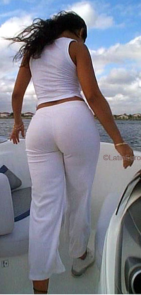 Date this good-looking Any Country girl Madelin from  N2394