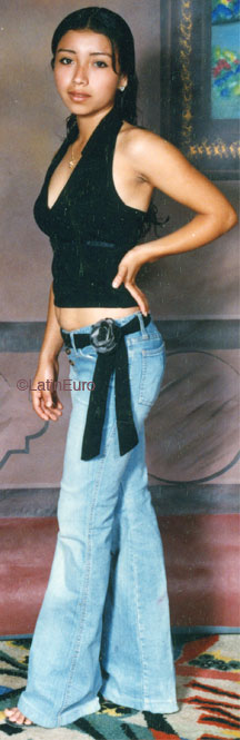 Date this exotic Honduras girl Maria from Yoro N2470