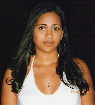 Date this voluptuous Dominican Republic girl Yelissa from Santiago N2518