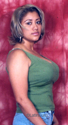 Date this voluptuous Honduras girl Thelma from  N2573