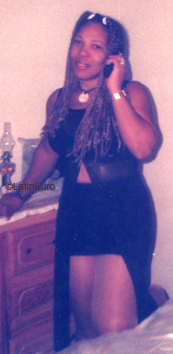 Date this sultry Any Country girl Maura from  N2611