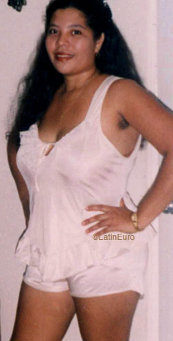 Date this voluptuous Panama girl Hilda from  N2689