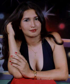 Date this funny Honduras girl Lixsa from  N2704