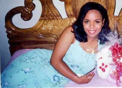 Date this good-looking Dominican Republic girl Nazaret from Santiago N18