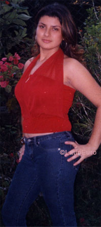 Date this stunning Honduras girl Junny from Yoro N2800