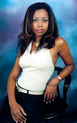 Date this nice looking Dominican Republic girl Indiana from  N2875