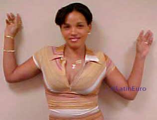 Date this pretty Any Country girl Elizabeth from  N2930