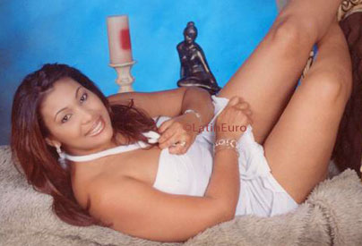 Date this hard body Dominican Republic girl Kathy from Santiago N2946
